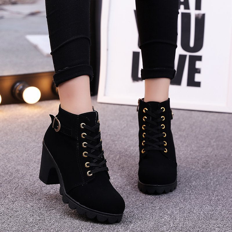 Jane™ -  High Heel Kurzstiefel