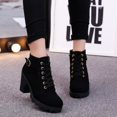 Jane™ -  High Heel Kurzstiefel